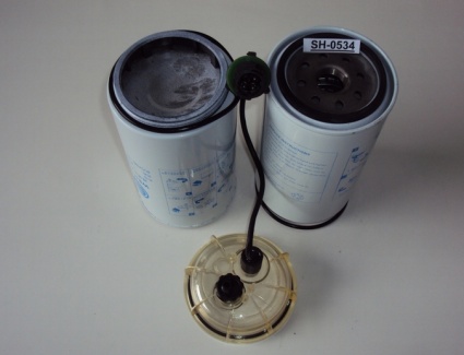 Фильтр грубой очистки топлива с датчиком воды