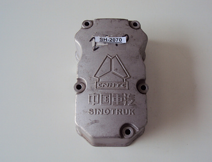 Крышка клапанная  HOWO Е-3