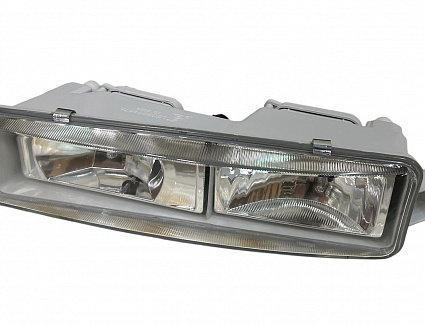 Фара противотуманная левая  FAW J6 3250/3310 (LEO Trade) LEO800457A